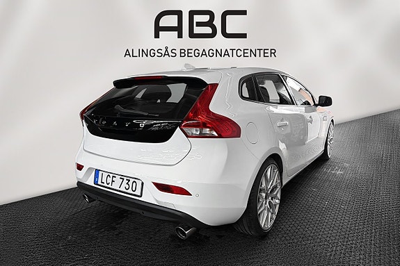 Volvo V40 5 of 5
