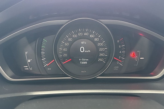 Volvo V40 18 of 21