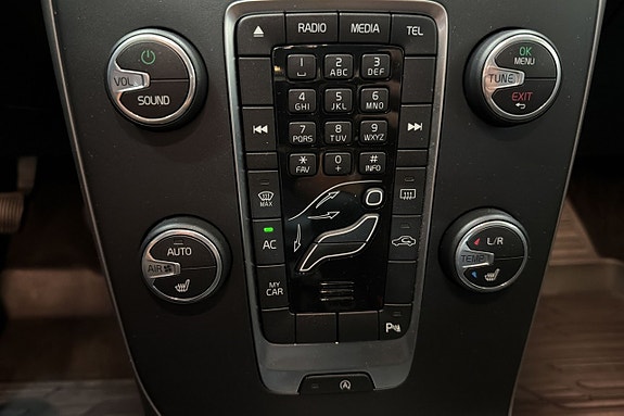 Volvo V40 15 of 21