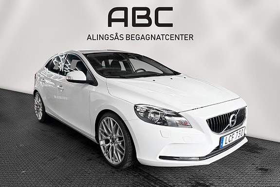 Volvo V40 6 of 21