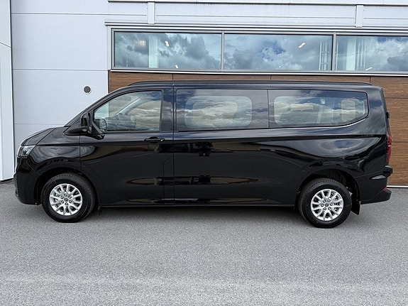 Volkswagen Caravelle 3 of 19