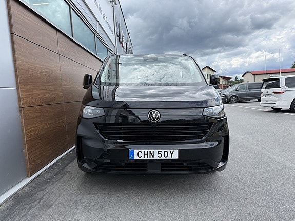 Volkswagen Caravelle 2 of 19