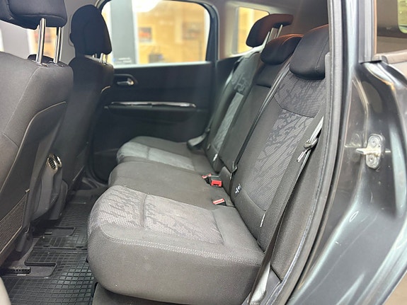 Peugeot 3008 11 of 21