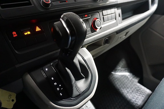 Volkswagen Transporter 14 of 22