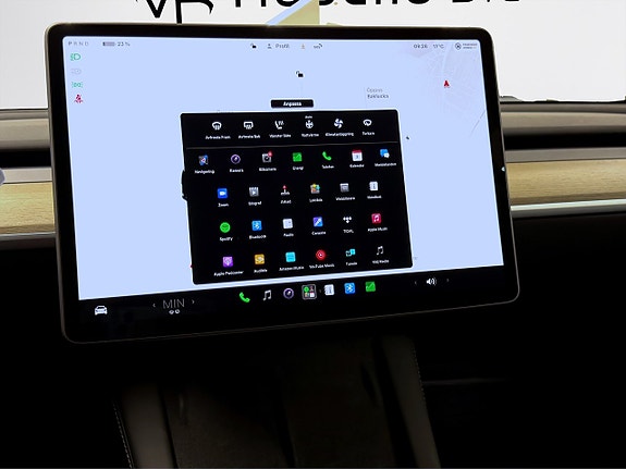 Tesla Model Y 18 of 19