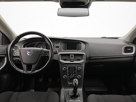Volvo V40 13 of 29