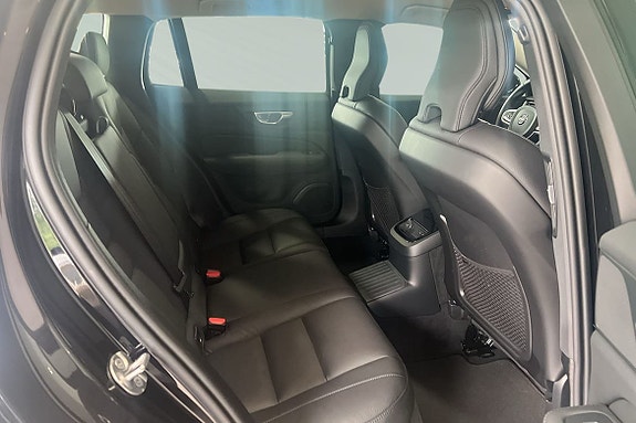 Volvo V60 12 of 27