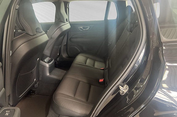 Volvo V60 9 of 27