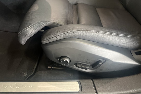 Volvo V60 17 of 27