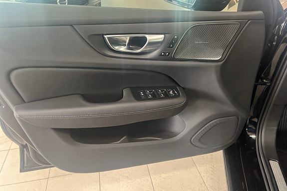 Volvo V60 16 of 27