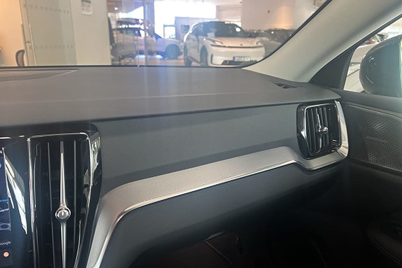 Volvo V60 19 of 27