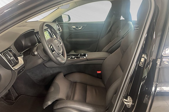 Volvo V60 8 of 27