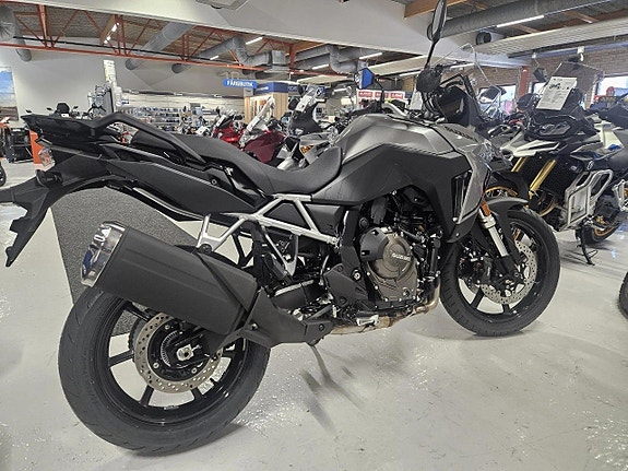 Suzuki DL800 V-Strom 6 of 6
