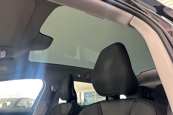 Volvo ES90 16 of 29