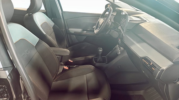 Dacia Sandero 3 of 5