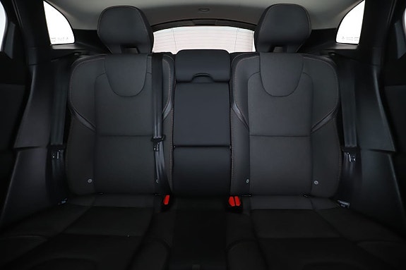 Volvo V40 Cross Country 16 of 30