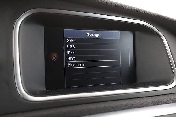 Volvo V40 Cross Country 23 of 30