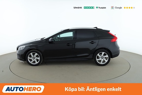Volvo V40 Cross Country 2 of 30