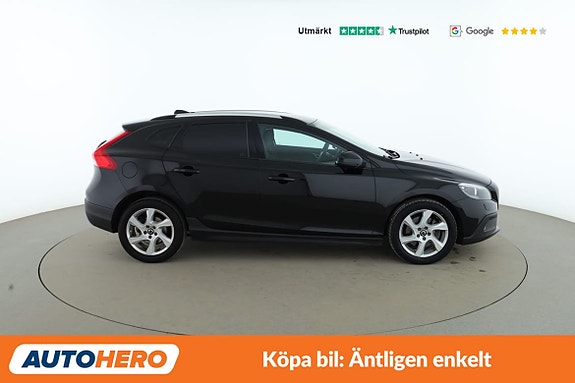 Volvo V40 Cross Country 7 of 30