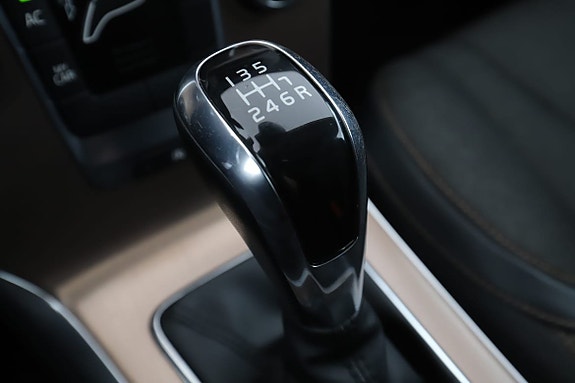 Volvo V40 Cross Country 25 of 30
