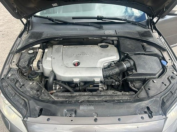 Volvo V70 17 of 20