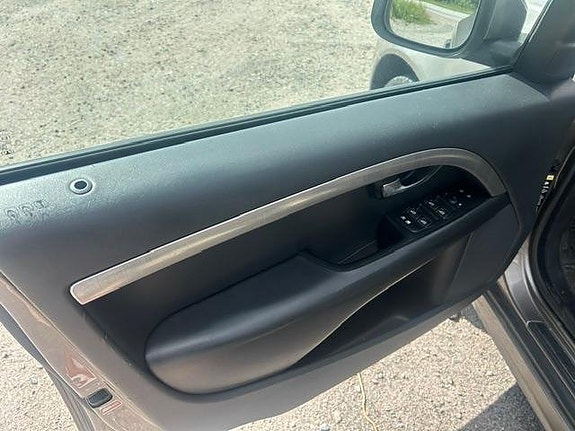 Volvo V70 5 of 20