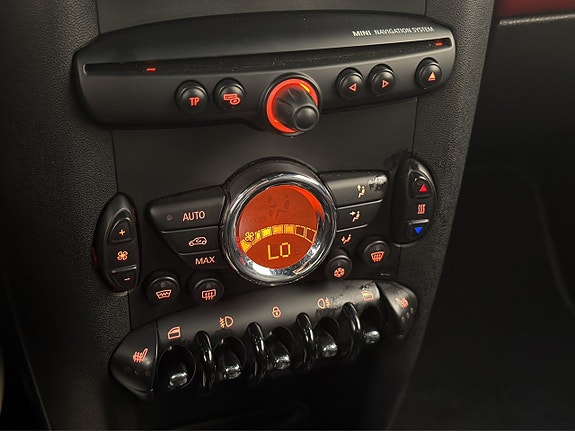 MINI Cooper S 22 of 30