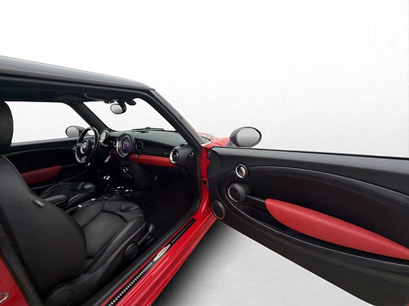 MINI Cooper S 24 of 30