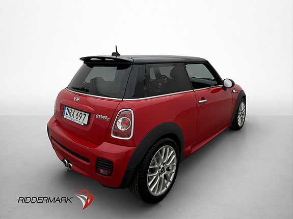 MINI Cooper S 8 of 30
