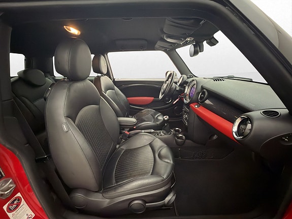 MINI Cooper S 25 of 30