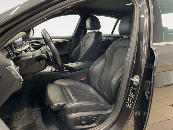 BMW 530i 10 of 26