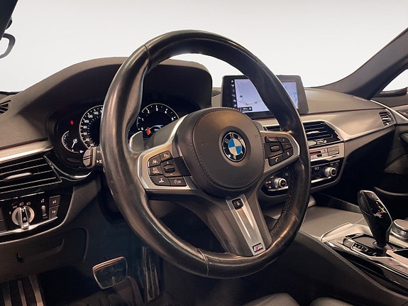 BMW 530i 11 of 26