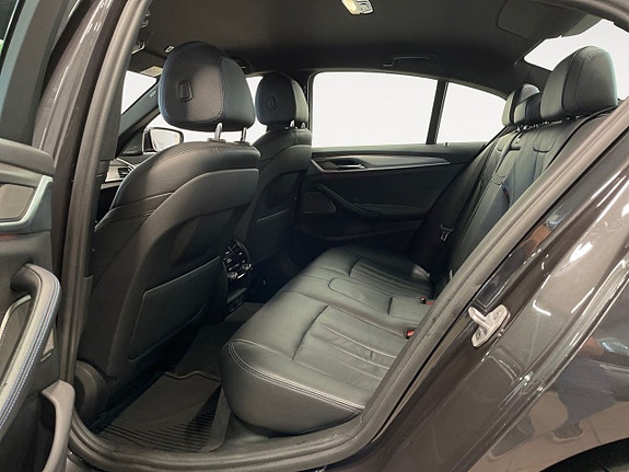 BMW 530i 12 of 26