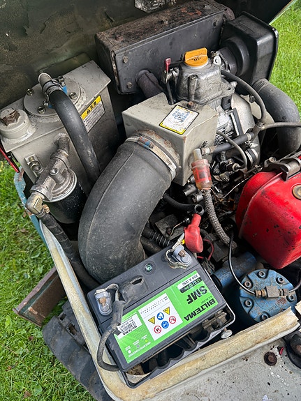 Yanmar 900kg 3 of 6