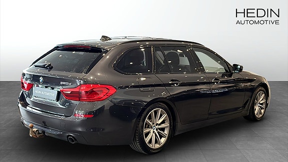 BMW 520 2 of 5
