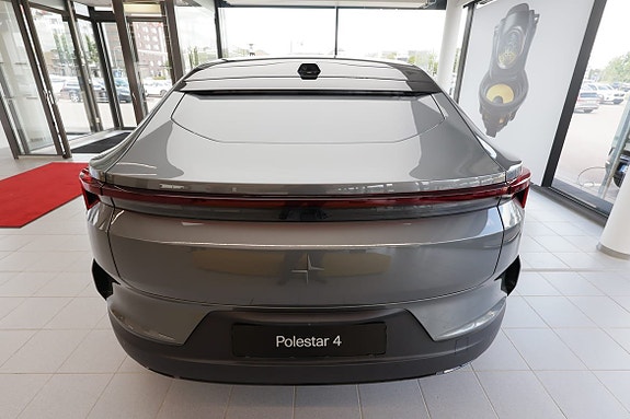 Polestar 4 4 of 12