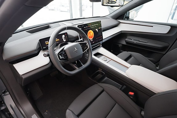 Polestar 4 11 of 12