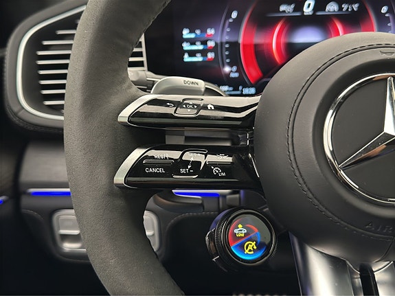Mercedes-Benz GLE63 16 of 30
