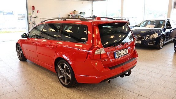 Volvo V70 4 of 17