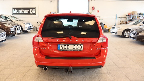 Volvo V70 8 of 17