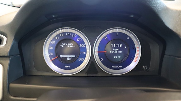 Volvo V70 13 of 17
