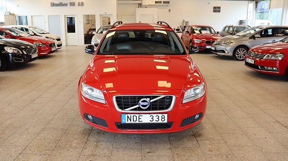 Volvo V70 7 of 17