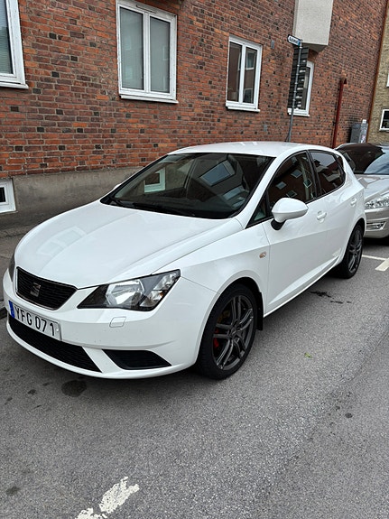 Seat Ibiza 4 of 5