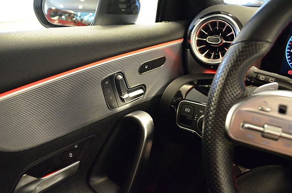 Mercedes-Benz A200 19 of 28