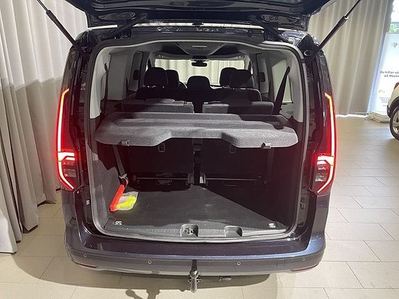 Volkswagen Caddy Maxi 6 of 15