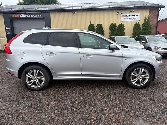 Volvo XC60 2 of 5