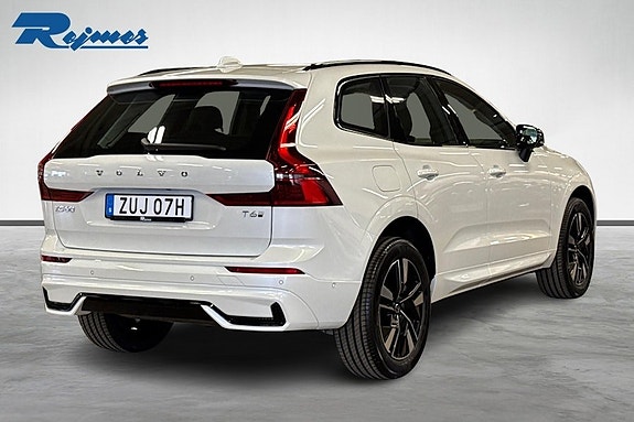 Volvo XC60 4 of 5