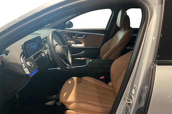 Mercedes-Benz E300 de 8 of 18
