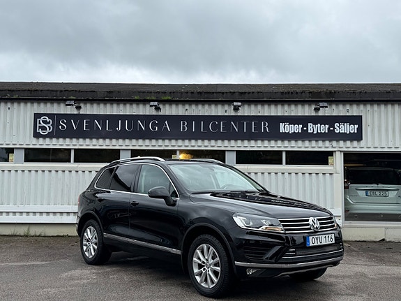 Volkswagen Touareg 2 of 5