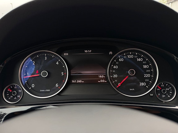 Volkswagen Touareg 20 of 23